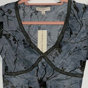 THIRTY THIRTY LACE TRIM BLACK VELVET FLORAL BLUE L/S CROPPED STRETCH SMALL NWT